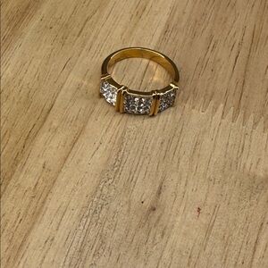 Elegant Gold and Silver Women's Ring